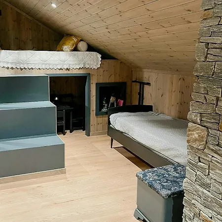 Family With Dual Kitchen In Gautefall Drangedal