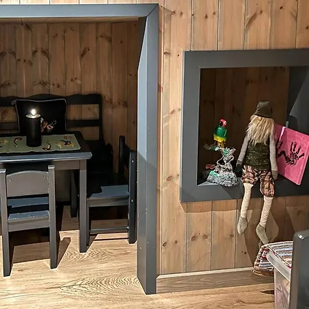 Holiday home Family With Dual Kitchen In Gautefall
