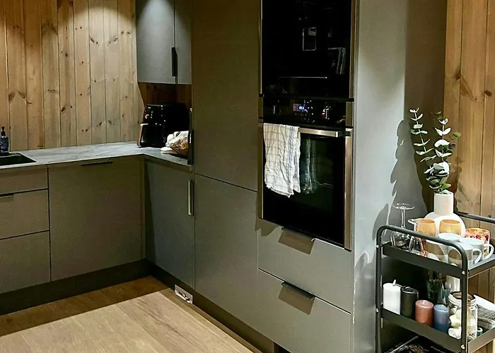 Family With Dual Kitchen In Gautefall * Drangedal