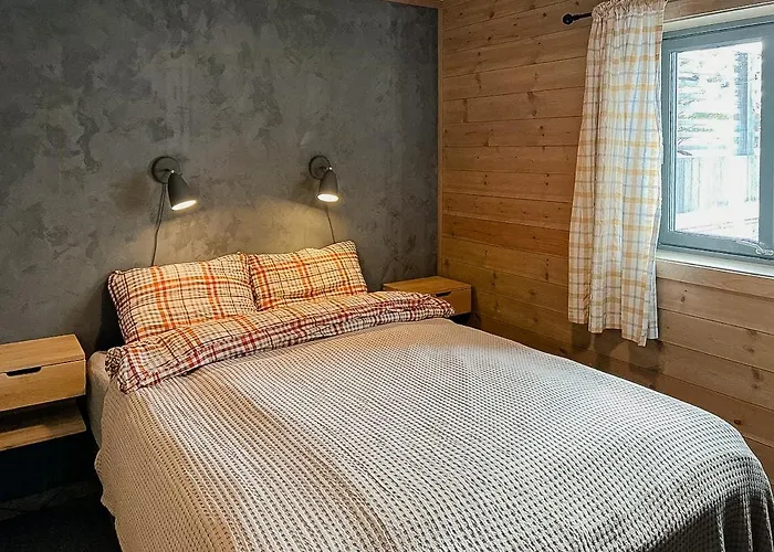 Family With Dual Kitchen In Gautefall Casa de Férias