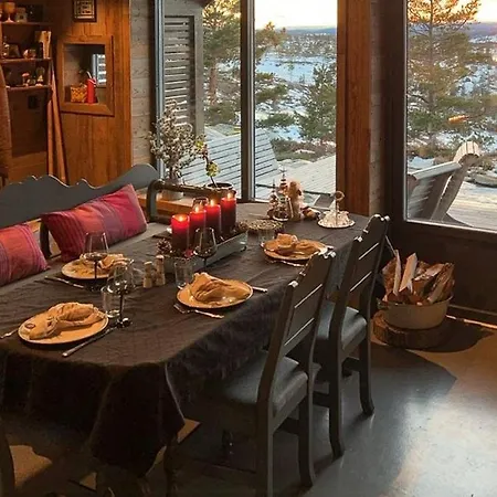 Family With Dual Kitchen In Gautefall 別荘 Drangedal