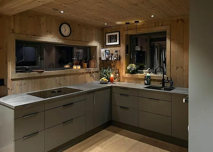 Family With Dual Kitchen In Gautefall Nyaraló Drangedal